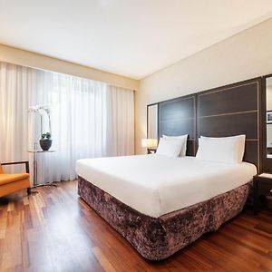 Standard Zimmer mit Kingsize-Bett